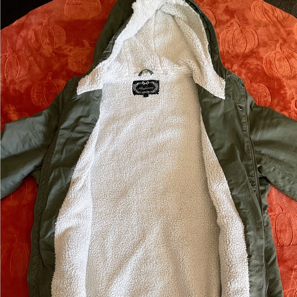 Warm winter army green jacket..